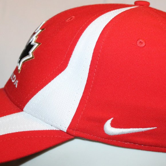 Vintage 90s Nike Team Canada Shirt + Hat - Picture 10 of 15